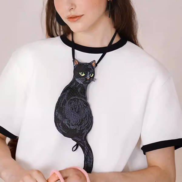 黒猫シルエットが遊ぶニッチなネクタイ《Z01220》