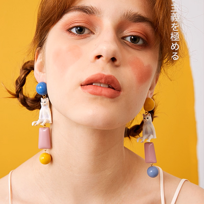 ポップに揺れる＊カラフル猫モチーフの個性派ピアス《Z01190》