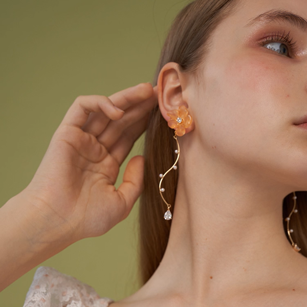 【2pattern3color】揺れる花のきらめき＊パール×カーブイヤーアクセサリー《Z01187》