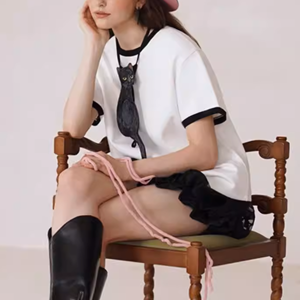 黒猫シルエットが遊ぶニッチなネクタイ《Z01220》