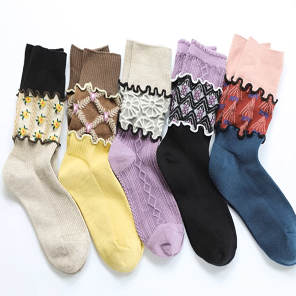 【5pattern】花柄が映える＊三層切り替えのレトロクルーソックス《Z01200》