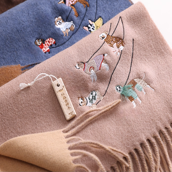 【4color】可愛い子犬刺繍のツートーン配色フリンジマフラー《Z01198》