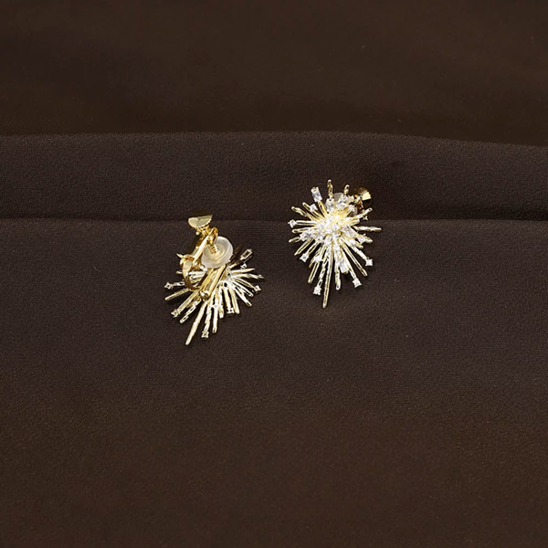 花火モチーフの煌めきイヤーアクセサリー《Z01302》