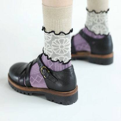 【5pattern】花柄が映える＊三層切り替えのレトロクルーソックス《Z01200》