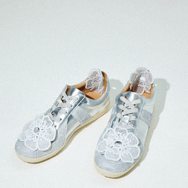 レースフラワーローカットスニーカー X-477