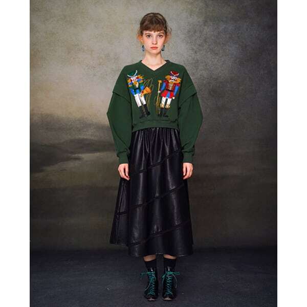 フェイクレザーエスカルゴスカート C0110