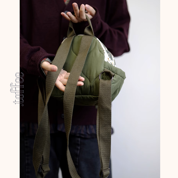 花柄＆キルティングコンパクトリュックサック《Z00938》