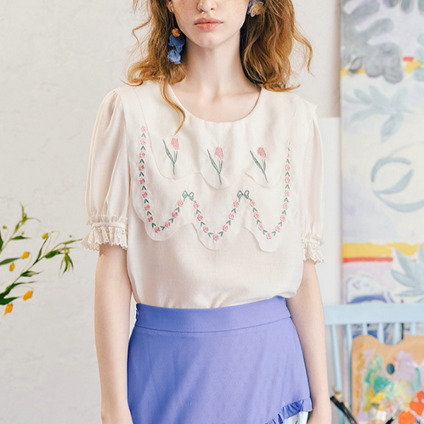 ノスタルジック花刺繍ブラウス《Z01057》