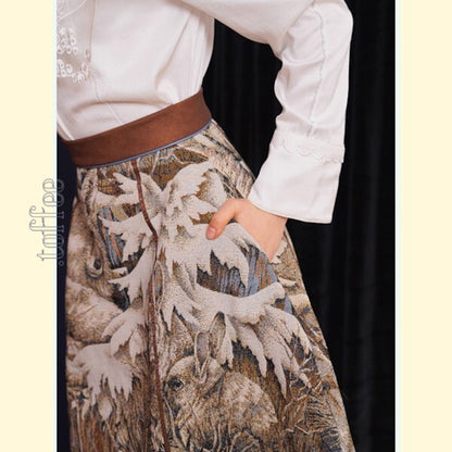 森の住人たちと共に：ジャガードスカートとベストのセットアップ 《C0201》