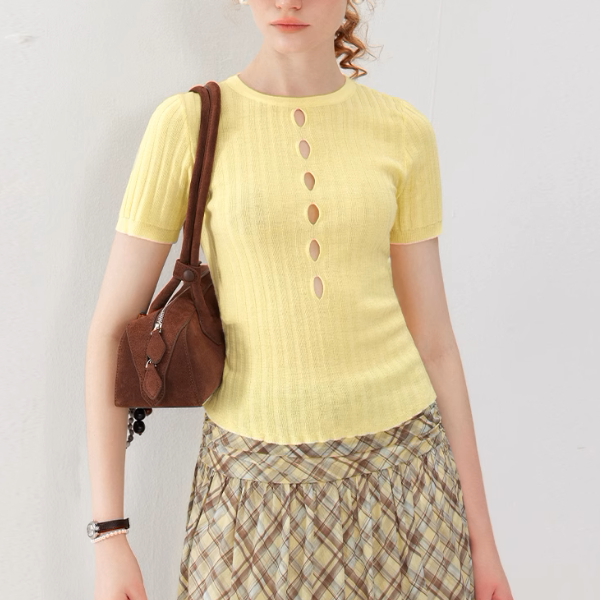 【2color】カットアウトスリムニットトップ《Z01009》