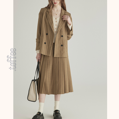 ストライプ柄ダブルブレストテーラードジャケット＆ハイウエストプリーツスカートセットアップ　《Z00777》