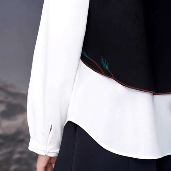 フォックス刺繍ブラックベスト C0097