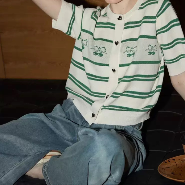 ハートとチェリーの半袖ニット Z00232