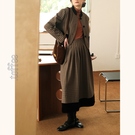 ブラックポケット付きジャケット＆ミモレ丈スカートのブラウンチェックセットアップ　Z00514