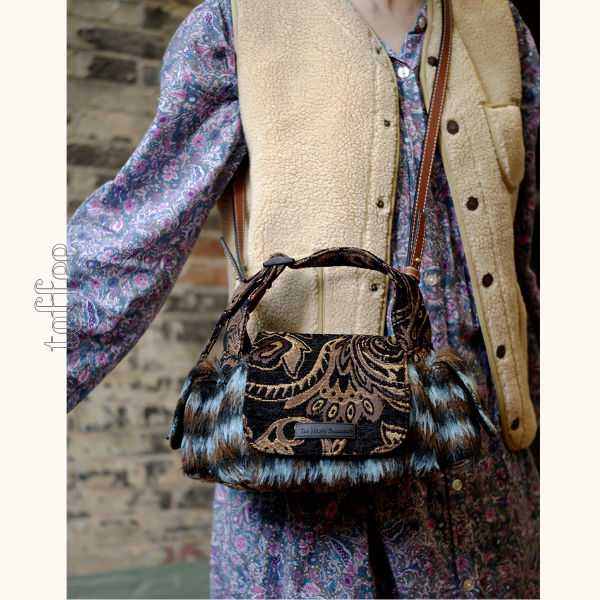 ファー付きダマスク織りショルダーバッグ　《Z00788》