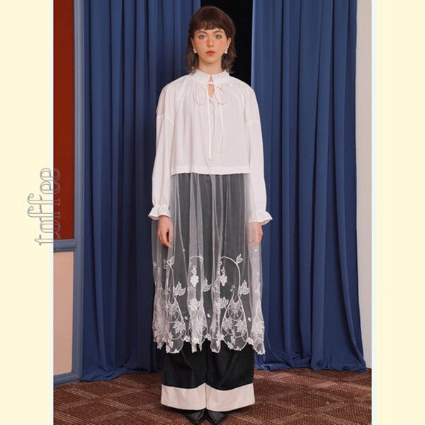 純白の夢幻：芸術的な刺繍レースのワンピース 《C0196》