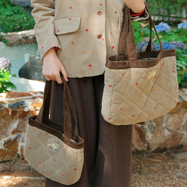 小花刺繍キルティングコーデュロイトートバッグ　《Z00709》