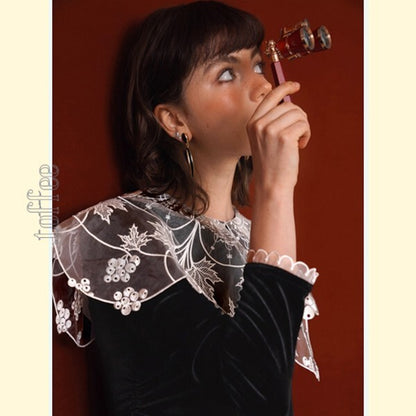 ブラックベルベットの調べ：フェアリーレースのクラシカルワンピース 《C0195》