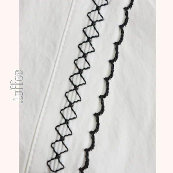 コントラストカラーレースディテールシアーブラウス《Z00844》