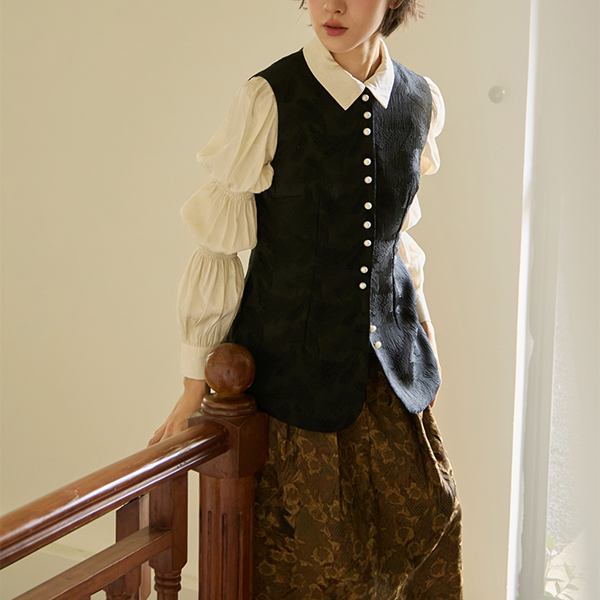 ダマスク柄織りミディアムジレ　《Z00812》