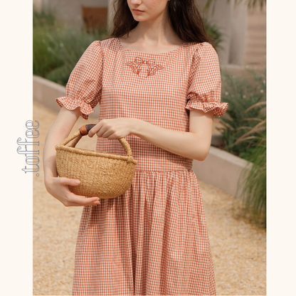 リボン刺繍のギンガムチェックワンピース《Z01054》