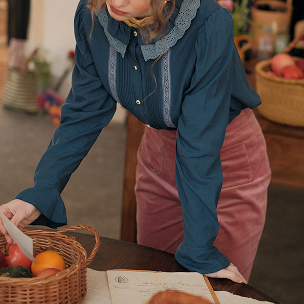 ダブルレースカラーガーリーブラウス　Z00508　