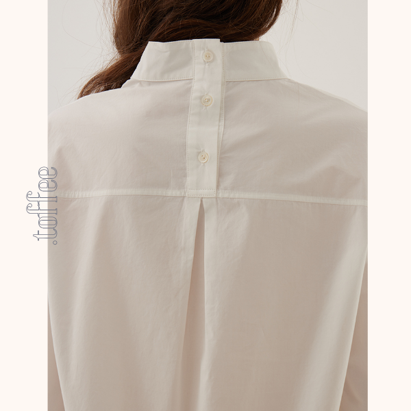 【2color】ボタン装飾プリーツブラウス《Z00846》