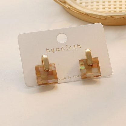 カラーラティスシェルピアス　《ac0005》