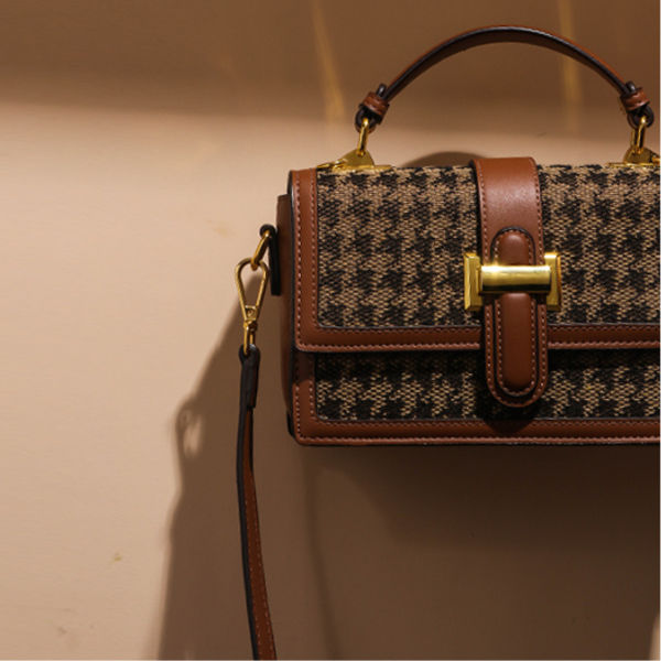 千鳥格子チェーンショルダーバッグ　AU-169