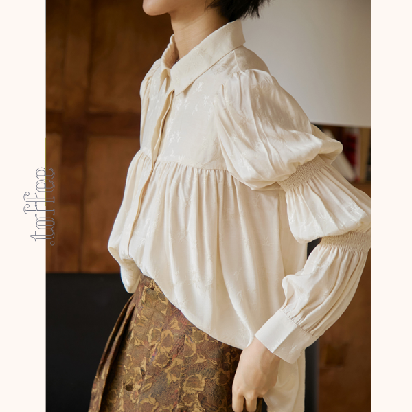 パフスリーブジャガードブラウス　《Z00808》