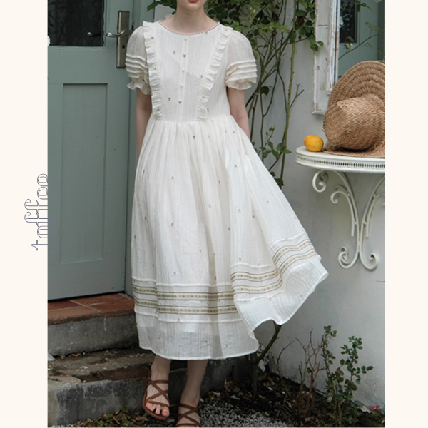 レース＆パール装飾パフスリーブワンピース《Z00985》