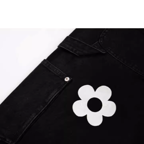フラワーアップリケ付きブラックワイドデニムパンツ Z00305