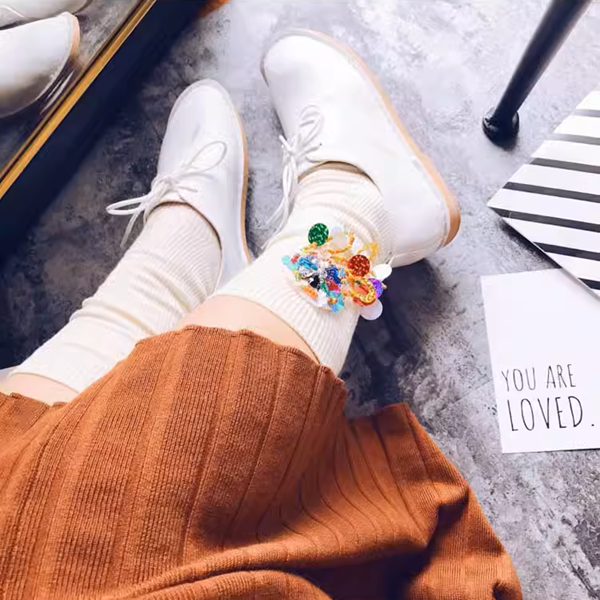 フラワービーズ装飾クルーソックス4点セット　《Z00774》