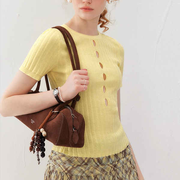 【2color】カットアウトスリムニットトップ《Z01009》