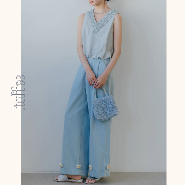 花咲く裾刺繍のブルーワイドパンツ《Z01071》
