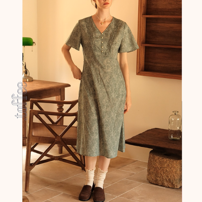 優美なペイズリー柄Vネックワンピース《Z01047》