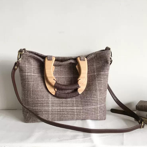 ウッドハンドルチェック柄バッグ w-054