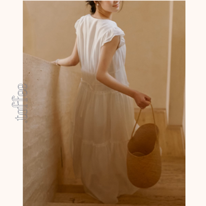 Vネックホワイトティアードワンピース《Z00884》