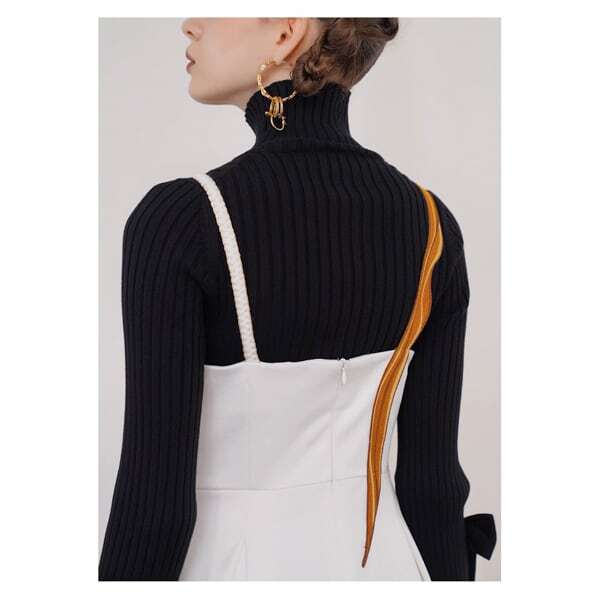 【2color】太陽刺繍サスペンダーワンピース C0080