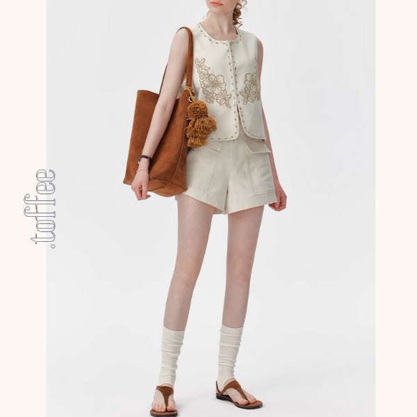 ハイビスカス刺繍ベスト＆ショートパンツセットアップ《Z01008》