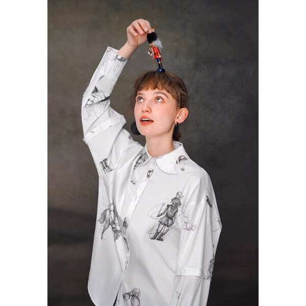 【2color】くるみ割り人形プリント2WAYスリーブシャツブラウス C0108