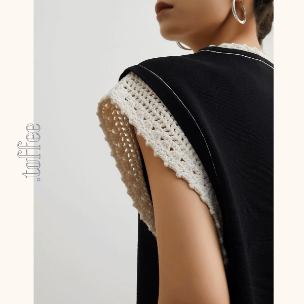 クルーネックレースディテールブラックワンピース《Z00948》