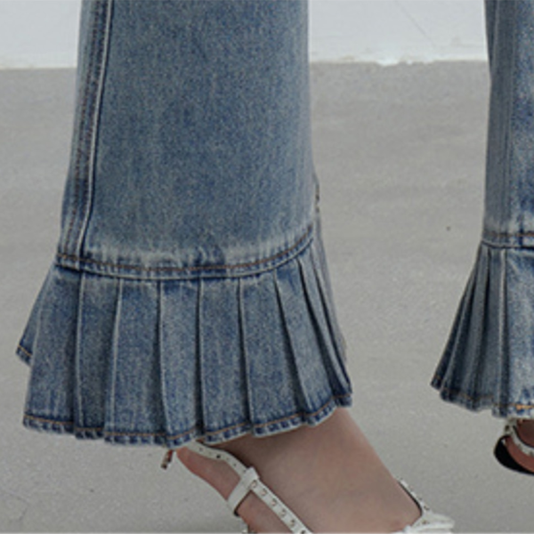 プリーツヘムデニムフレアパンツ　Z00446