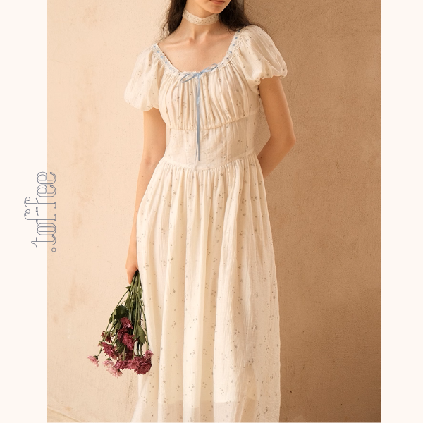 星のささやきシアーワンピース《Z01052》