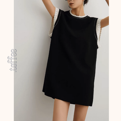 クルーネックレースディテールブラックワンピース《Z00948》