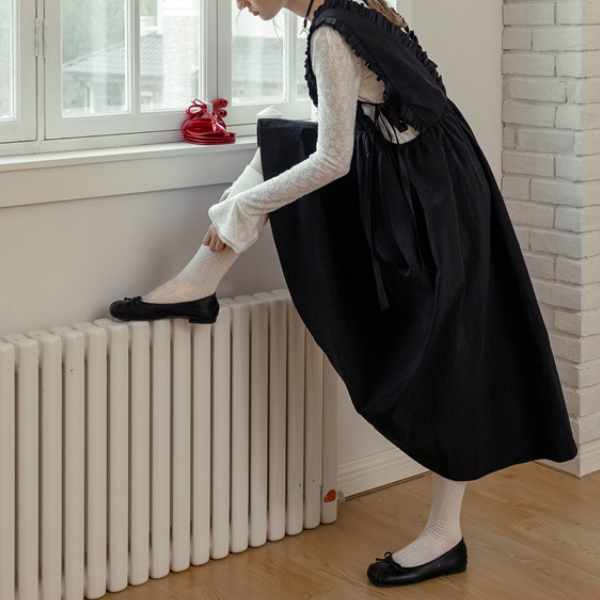 Vネックフリルロングワンピース Z00139