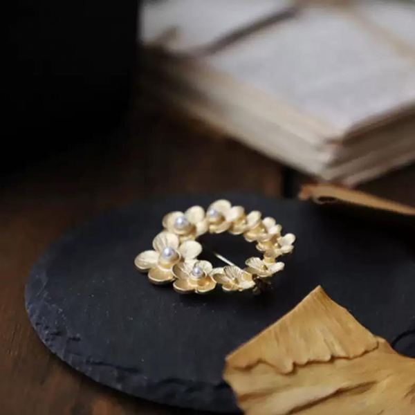 サークルフラワーレトロブローチ AU-441