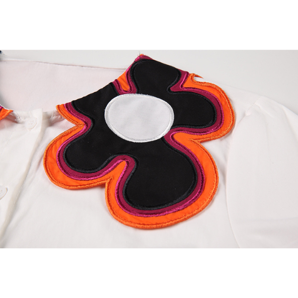 フラワーモチーフ付きフロントカッティングシャツ X-312