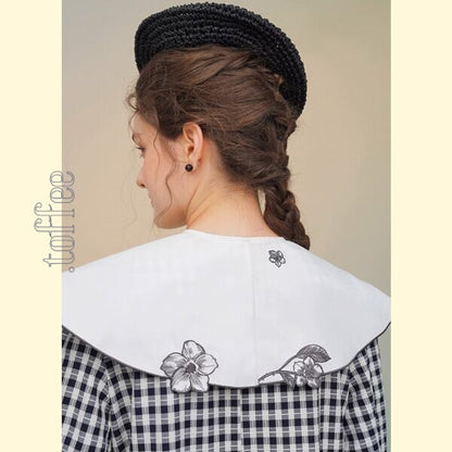 フレンチシックとモードの融合：ギンガムチェックのティアードワンピース 《C0211》