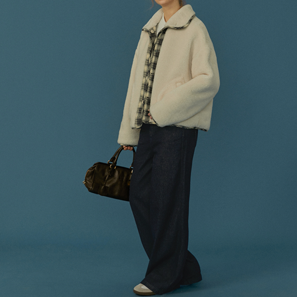 ストラップ付きハイウエストデニムパンツ　Z00555